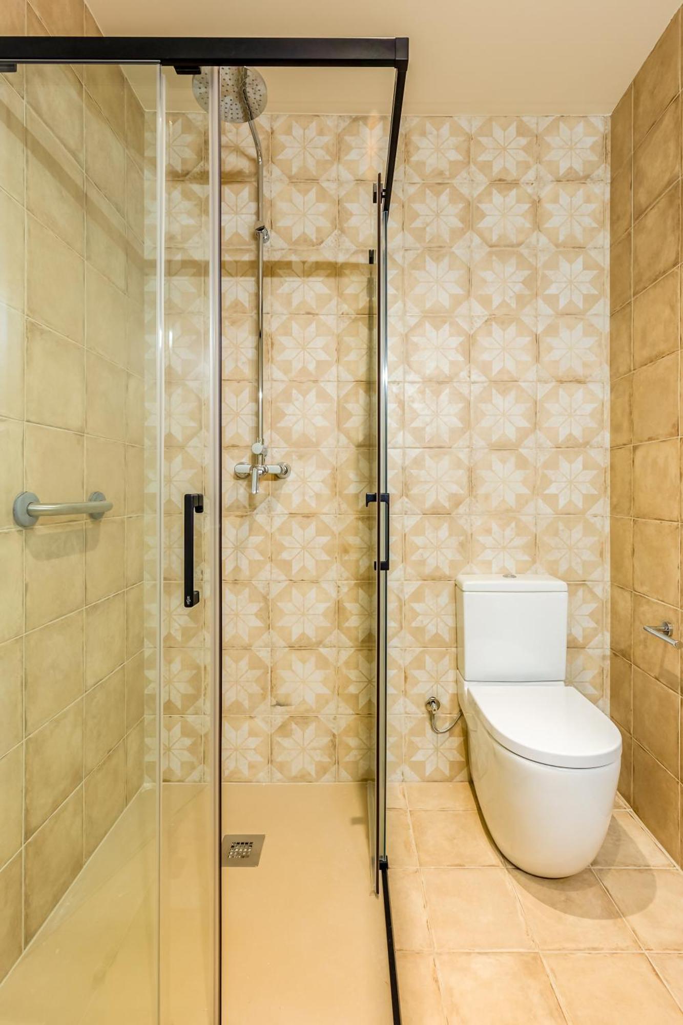 Can Cintet 21Nuevo Apartamento Moderno En Besalu Luaran gambar