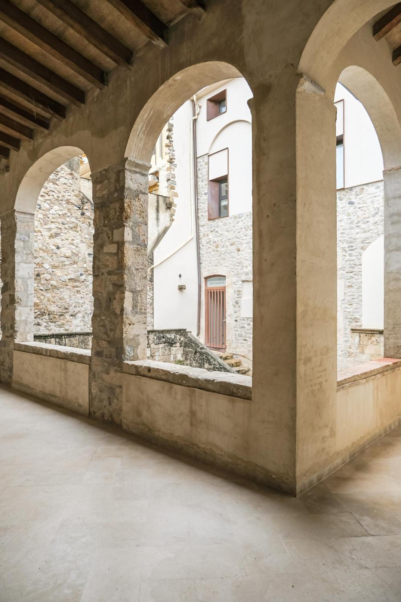 Can Cintet 21Nuevo Apartamento Moderno En Besalu Luaran gambar