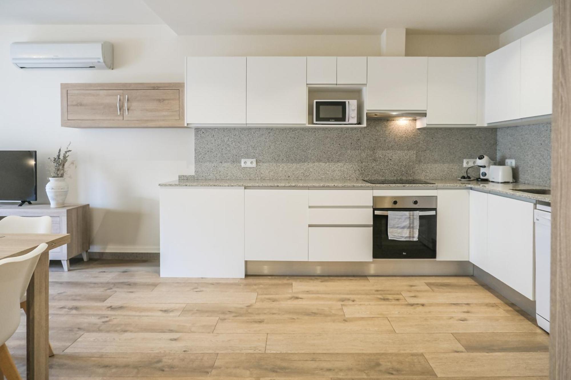 Can Cintet 21Nuevo Apartamento Moderno En Besalu Luaran gambar